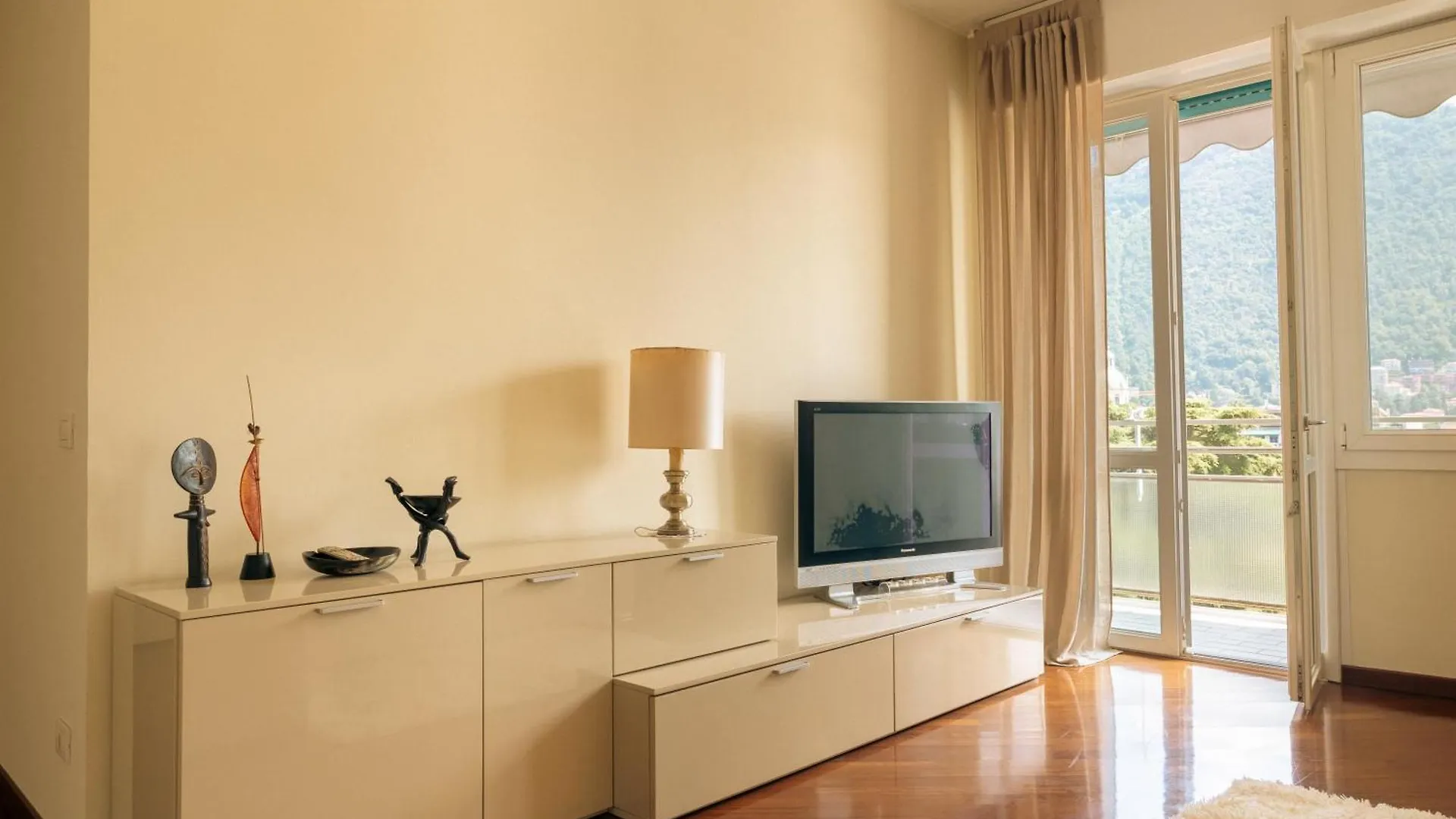 Appartamento Romantico Como 0*,  İtalya